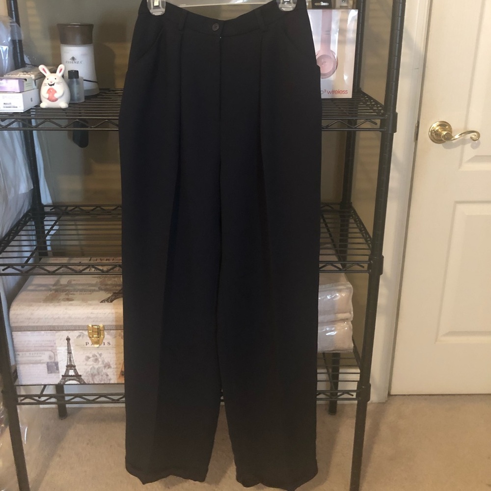 Jones Wear beautiful navy lined dress pants cuffed